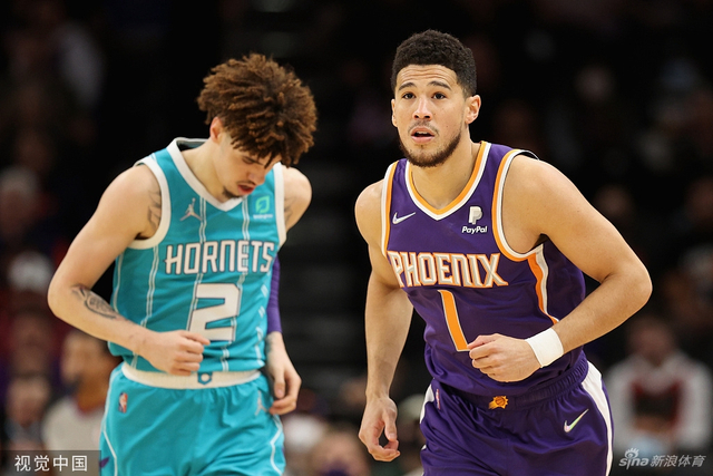 的中场核心 的中场核心